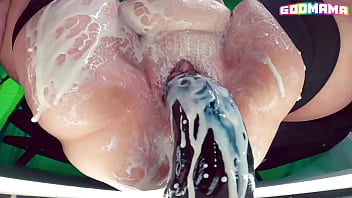 Mama’ Mcbroken Ice Cream Machine