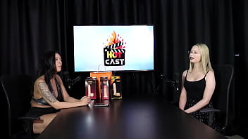 O Cliente Tem Um Fetiche E Pede Pra Ela Levar Preservativo Usado, E Transa Tr_s Vezes Por Dia – Vivian Lola (sheer/red)