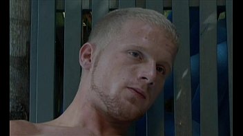 ⁣Luke Riley In Tropical Paradise