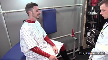 Guyzin2rubber, Fetish Clinic – The Return