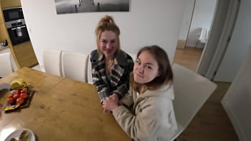 Aurora Squirting In My Car