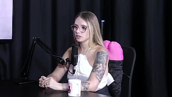 Das Posições, Ela Não Gosta De Ficar Em Pé, E O Homem Que Faz Tudo Devagar Irrita Ela – Naty Varga (sheer/red)