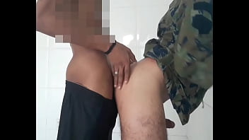 O Filho Da Vizinha, Um Negro Dotado De 24cm, Me Enchendo De Leite No Terraço Do Prédio