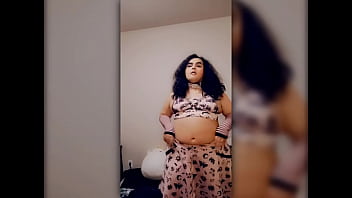 Luna Luv – I Can Be Your Christmas Present: Preview