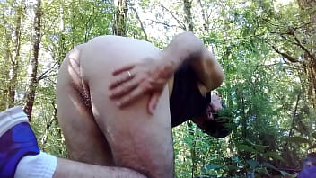 Viado Dando O Cu No Mato