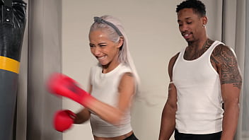 Boxing Babe Veronica Leal Enjoys Dp From Her Bbc Trainers Gp2889