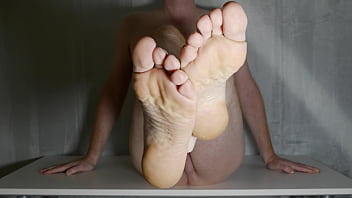 Skylarknu – Naked, Close-up, Gay, Feet, Toes, Soles, Foot-fetish, Smell-fetish – Gay – 2025 – Amazing – Performance – Video 614721
