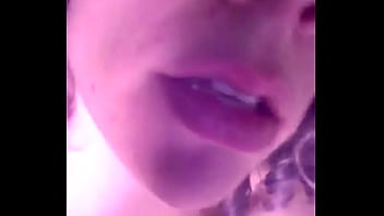 Novia Le Habla A Su Amante