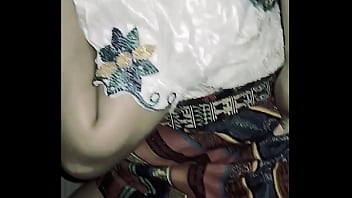 Me Cojo A Mi Vecina Chapina.