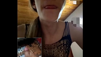 Flaca Mirona Con Ganas De Leche En Su Boquita