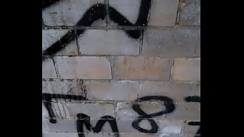 Need To Pee – Nötig Geil Pissen