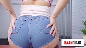 El Toxico De Su Novio No La Dejaba En Paz, Asi Que Viene A Follar