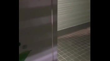 又horny了，下樓噴噴