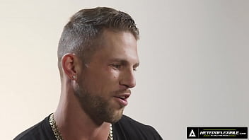 Heteroflexible – How Men Orgasm With Muscular Hunk Roman Todd! Watch Him Jerk Off! Full Scene