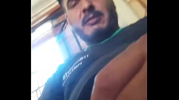 Paja Frente A La Camara