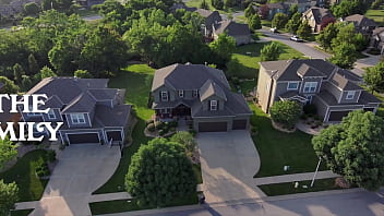 Sex Freak Freya Von Doom Visits Stepdad And New Wife – Aitsfs1:e7 3/4