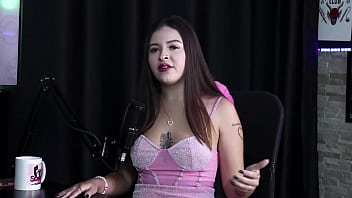 Queria Sair De Casa Mas O Valor Aumentou Na Pandemia, Então Começou A Fazer Conteúdo Porn_, E Sobre Gravar Com Fã… – Andriza Haack (sheer/red)