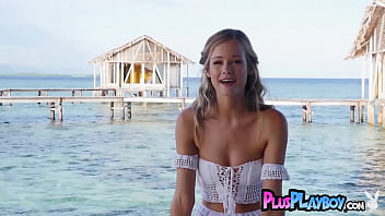 Gorgeous Blonde Milf Olivia Preston Posing On The Sea And Exposed Stunning Natural Body