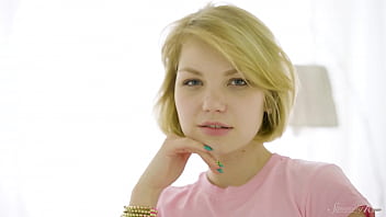 Tiny Teen Idylia Is Using Her Favorite Cunt Toy!