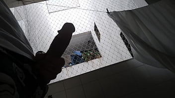 Batendo Punheta Para As Vizinhas