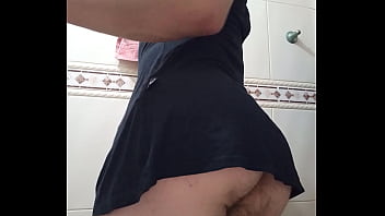 De Vestidinho E Sem Calcinha!!! Vem Dar Uns Tapas Neste Rabo Vem.