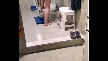 Shower Relax Normal Wife