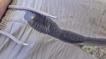 Pissing My Pants – outdoor, amateur, wet, fetish, pee, piss, pee-pants – Video 625886