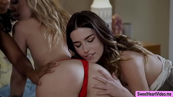 Enjoy This Lesbian Threesome Pussy Licking On Bed