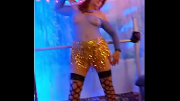 Hotwife Steffi Mardi Gras Pussy Dance – milf, amateur, homemade, vibrator, solo, lingerie, dancing, cougar, redheads, solo-masturbation, pho – Video 961455