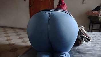 Una Rica Nalgona Que Le Arias ?