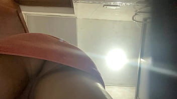 Upskirt A Mi Hermanastra