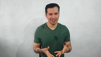 Joven Virgen Le Da Sexo Oral Por Primera Vez Al Compañero Dotado 21cm Musculoso Del Trabajo En La Oficina! Casi Los Atrapan . Relato Sexual