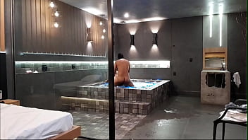 Peguei A Minha Madrastra Na Banheira Do Motel