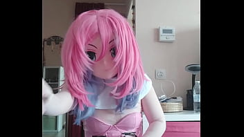 Kig Lily, Peu Jouir Dans Une Tenue De Nonne