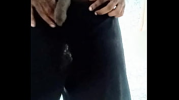 Negão Mijando – Juan Groppo