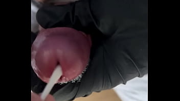 Jugando A Los Médicos Le Saco Toda La Leche