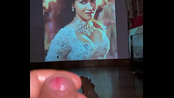 Masturbating To Kriti Sanon