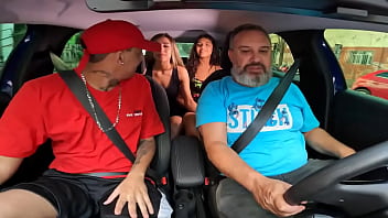 O Beijoqueiro Das Baladas Usa O Seu Poder Da Fama Na Carona Do Ted – Filipe Lemos – Parte 1