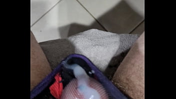 Menekineko Hands Free Cum In Panties