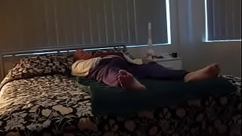 Masterbate Laying Down On The Bead