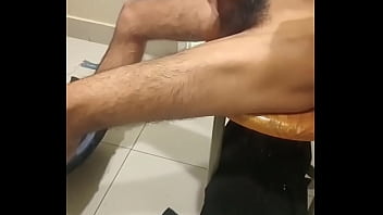 Me Masturbo En Un Probador De Ropa En Público (parte 1)