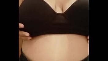 Puta Chichona Me Manda Video