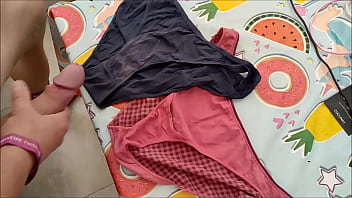 Corrida En Bragas De Mi Mujer 285