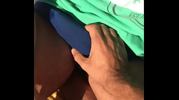 Agarrando Un Bultazo En Sunga En La Playa De Rio De Janeiro