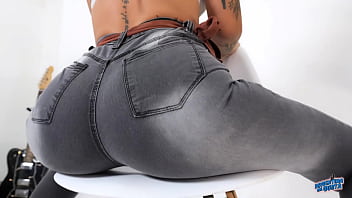 Holy F*ck Thats An Amazin Ass!!! What A Body!