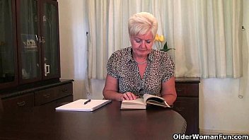 Highly Sexed Grandma Sandie Rubs Her Pierced Clit