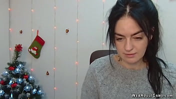Brunette Amateur Babe Chatting On Webcam Solo Show