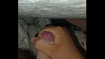 Batendo Uma Escondido Pra Não Ser Descoberto