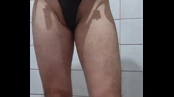 Cdzinha Saindo Do Banho