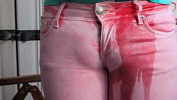 Pastell Rosa Jeans Von H_m Wird Von _turnhoeschen_ Nass Gemacht